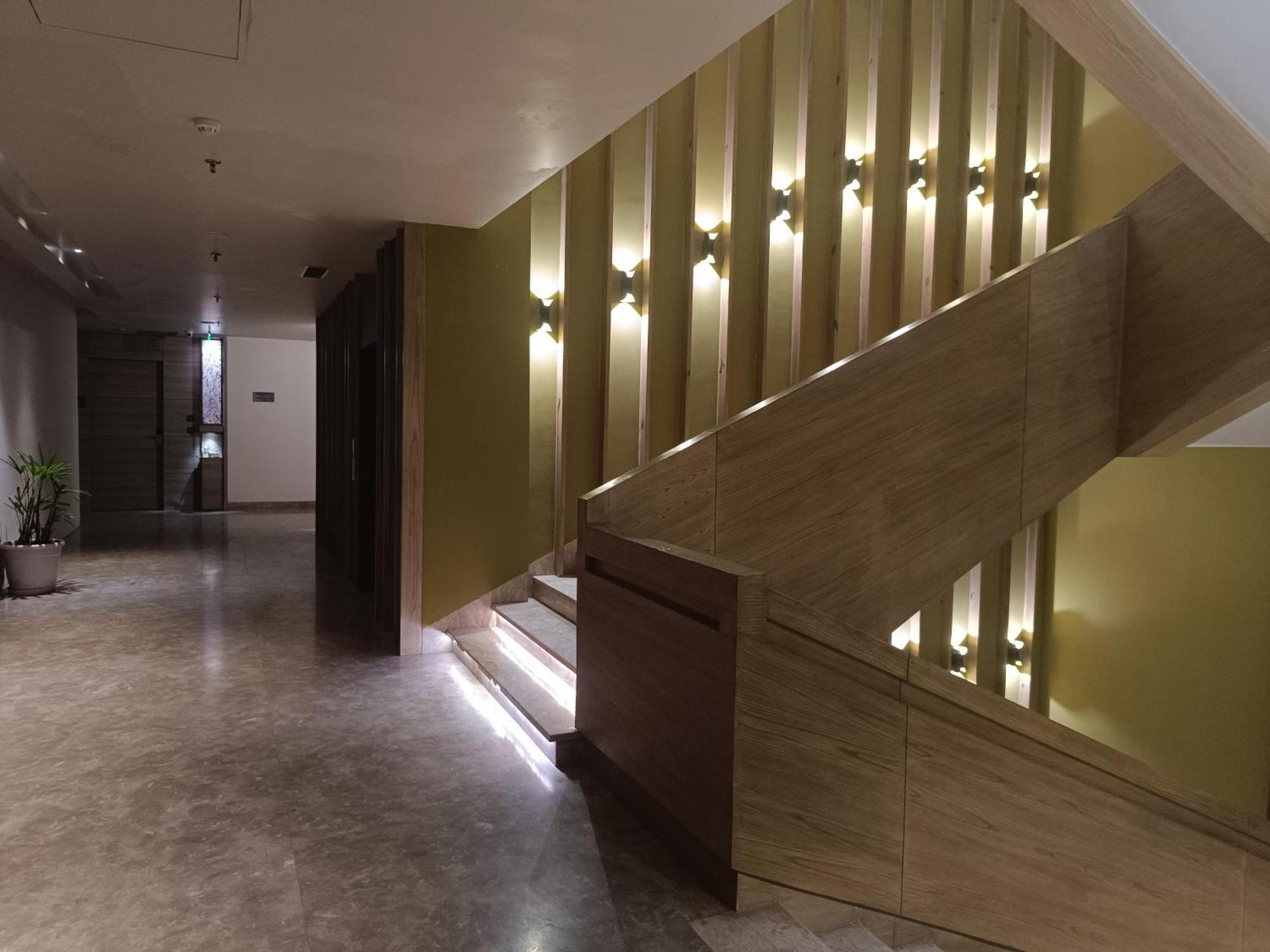 Udman Hotel Велика Нойда Екстер'єр фото